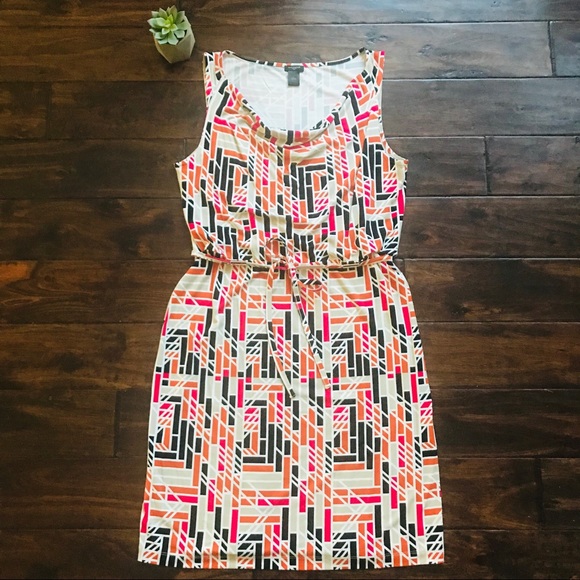 *SOLD* Ann Taylor Geometric Stretchy Dress - Picture 2 of 7